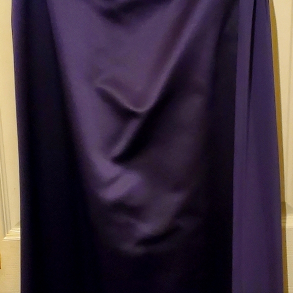 David's Bridal Plum Colored Satin Gown-Size 10 - Picture 4 of 7